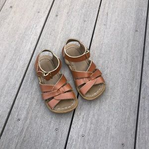 Classic Saltwater Sandals